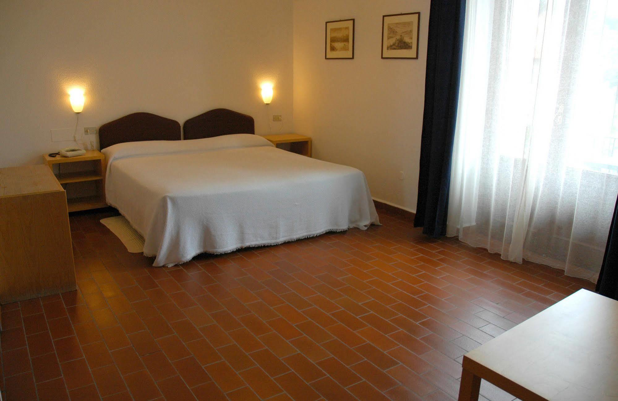 Hotel Sonenga Menaggio Exterior foto